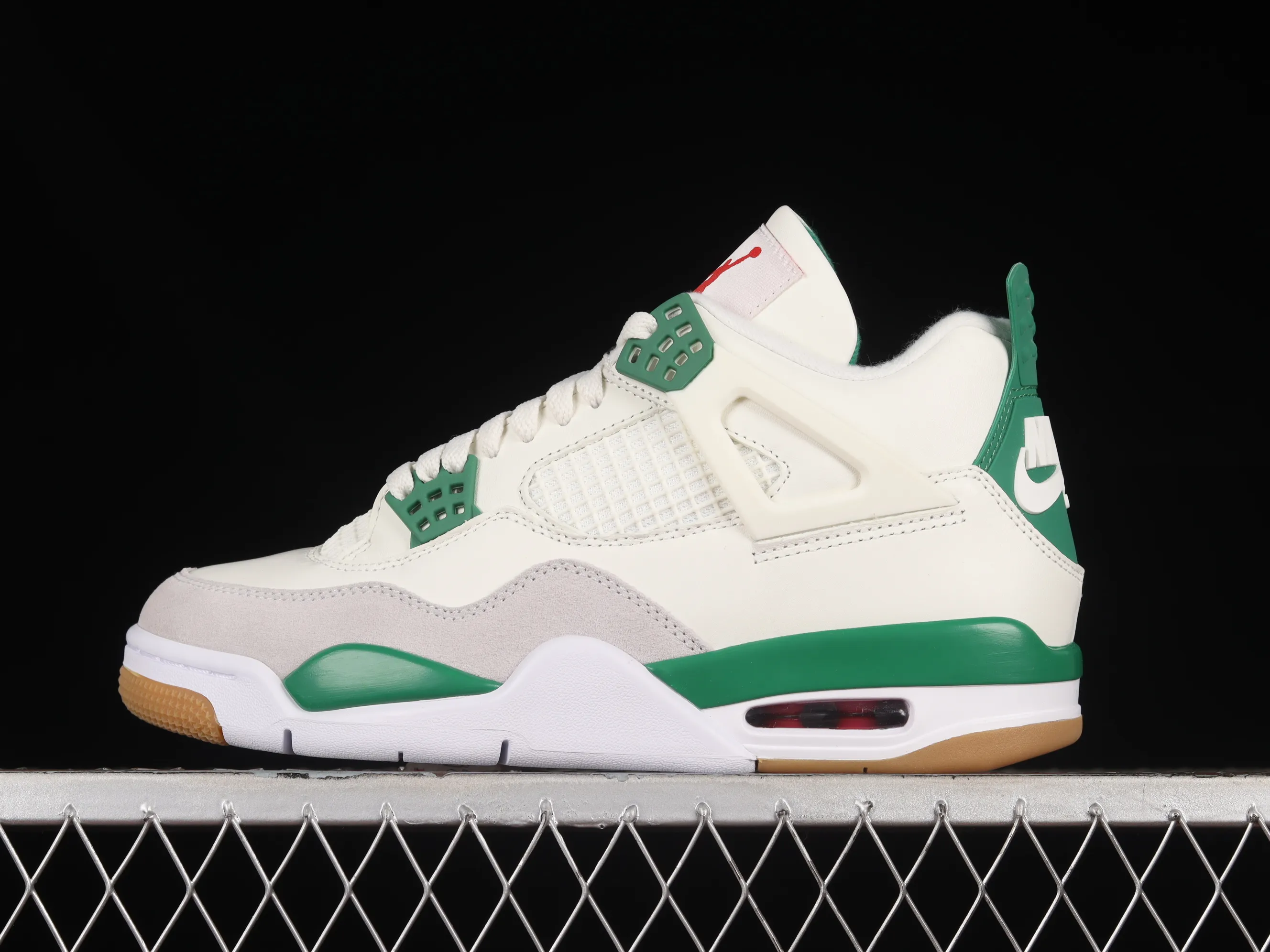 All categories Air Jordan Jordan series basketball shoes Air Jordan 4 LW version Nk SB x Air Jordan 4 "Pine Green" AJ4 Joe 4 joint white green DR5415-103